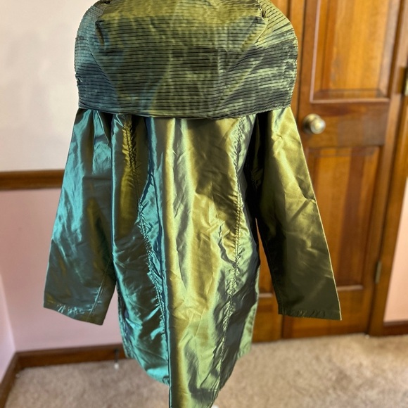 Dennis Basso Olive Green Pleated dress jacket - Picture 8 of 13